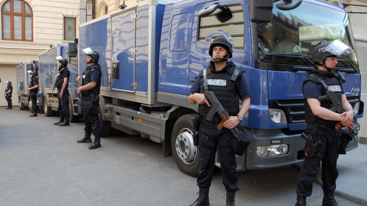 Peste 9.500 de jandarmi vor fi prezenți în stradă de Sărbători