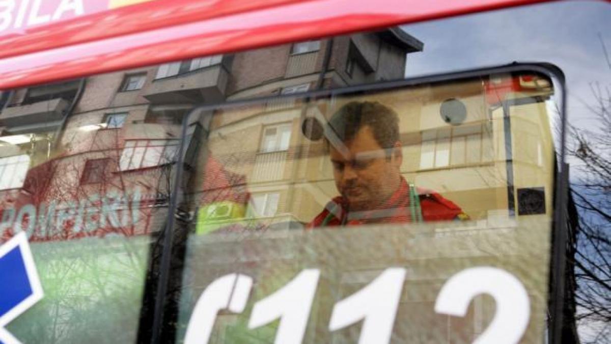 Un minor a căzut de la etajul II în noaptea de Revelion