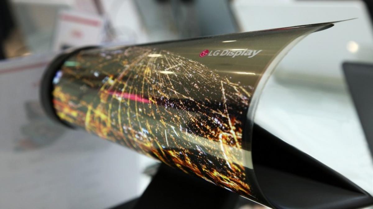 video lg prezinta la ces 2016 ecranul care poate fi pliat