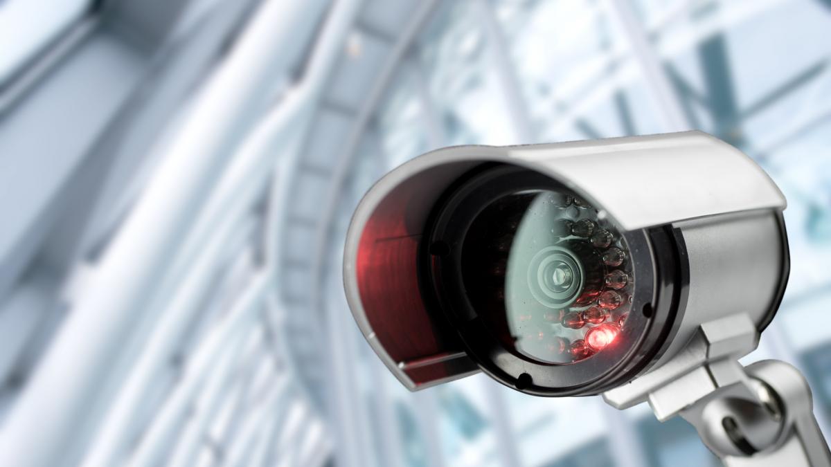 Angajatorul român, noul Big Brother al salariatului