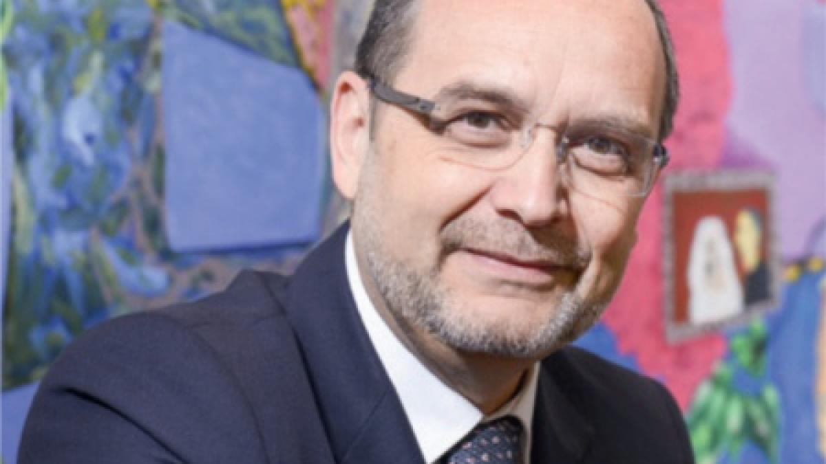 Curaj: Numai universităţile vor retrage titlurile de doctor 