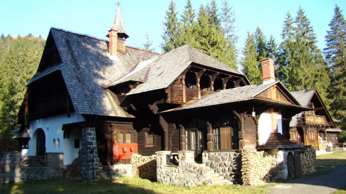 Curtea de Apel Târgu Mureş menţine anularea privatizării Castelului de la Lăpuşna, revendicat de Prinţul Paul 