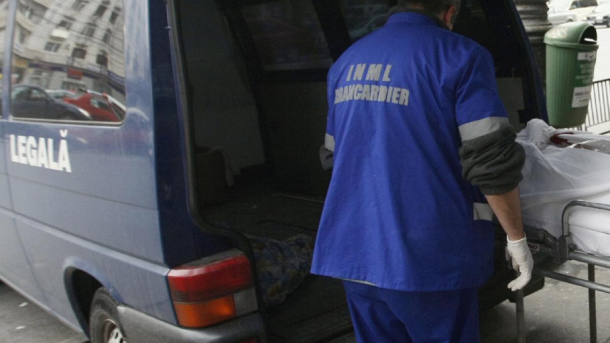 Bărbat găsit îngheţat în Grădina Publică din Brăila