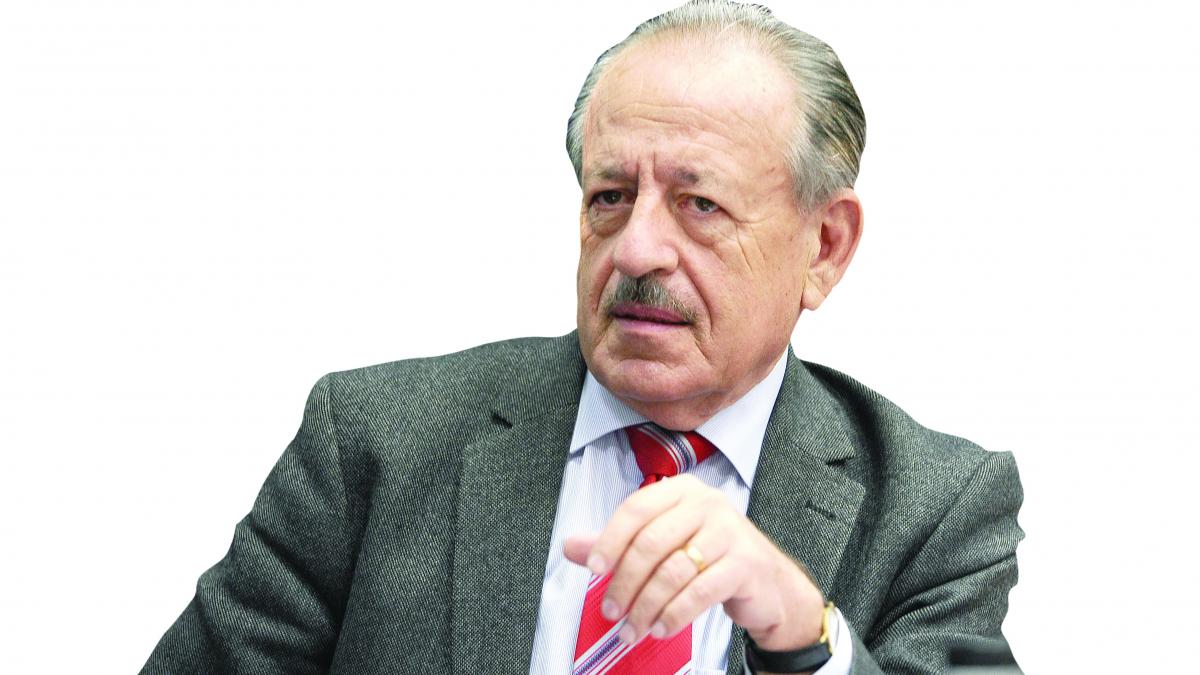 Ovidiu Nicolescu: Firmele mor de mâna Fiscului, îngropate în hârtii
