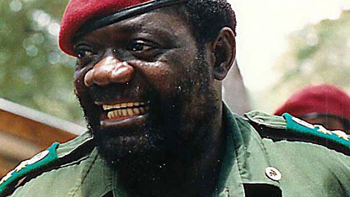 video de ce fii fostului sef al rebelilor din angola vor desfiintarea jocului call of duty