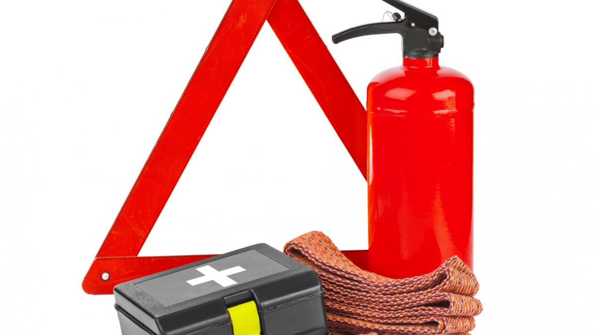 Fără extinctor şi trusă în maşini
