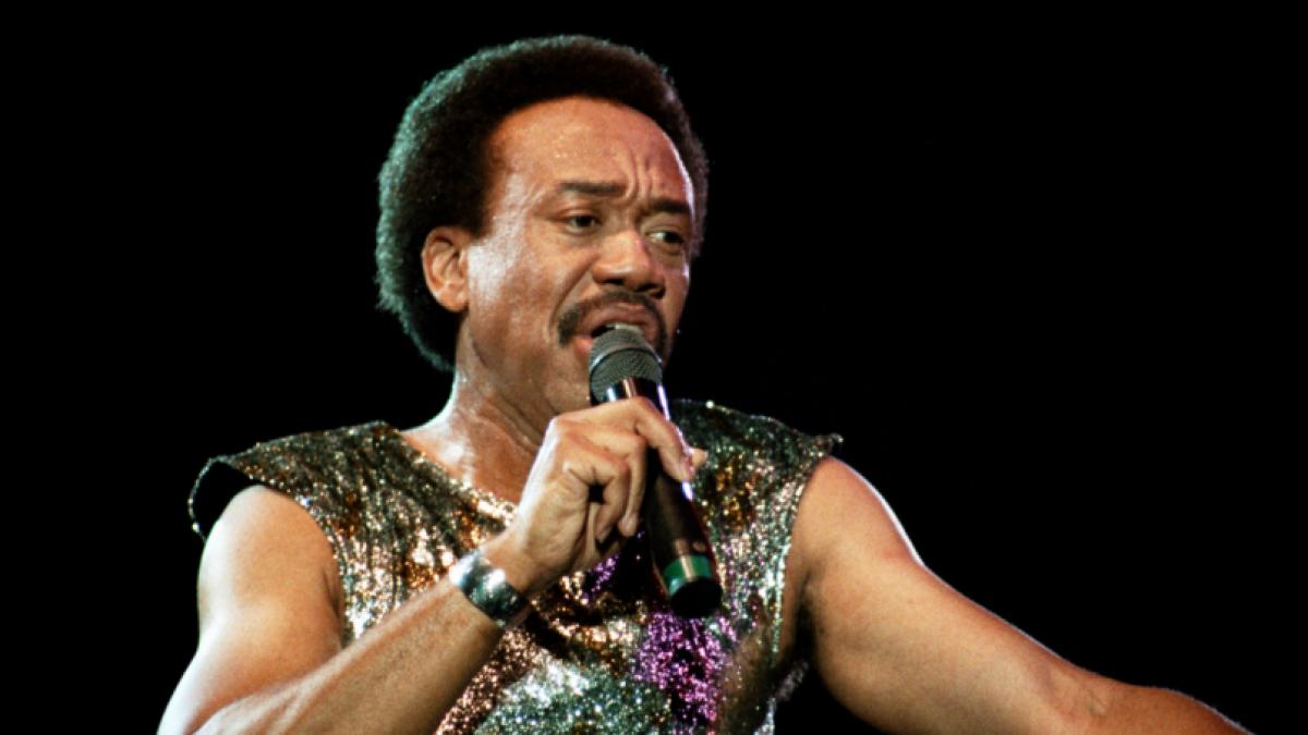 video maurice white fondatorul si solistul trupei earth wind fire a murit la 74 de ani
