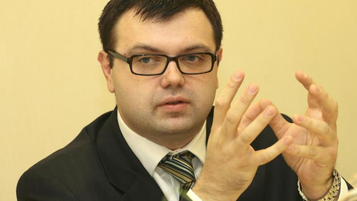 Horia Simu, rețeta jafului dublu: companii de stat cumpărate cu bani luați ilegal tot de la stat