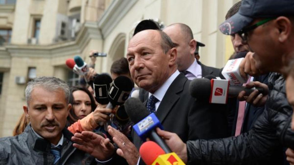 Băsescu: Pare ilegitimă acţiunea Senatului privind chemarea premierului pentru explicaţii în cazul Antenelor