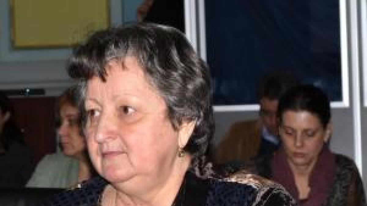 Braşov: Luana Minea, implicată în scandalul poliţistului Godină, şi-a dat demisia din ATOP 
