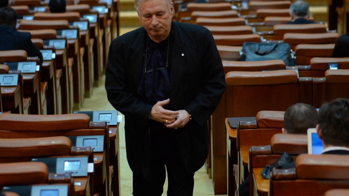 Mădălin Voicu, dirijor la Orchestra Camerei