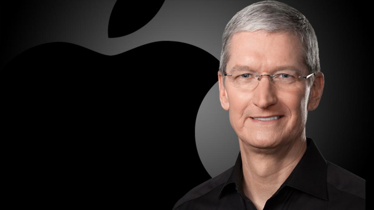 Tim Cook către angajaţii Apple: Mulţumesc pentru sprijin, decriptarea iPhone-ului ar putea fi un precedent periculos 