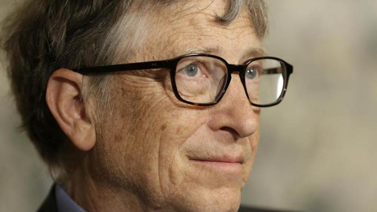 Bill Gates se disociază de Silicon Valley şi susţine autorităţile în conflictul cu Apple 
