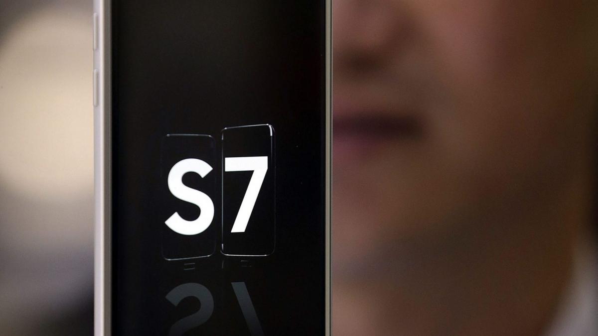 Samsung Galaxy S7 și Galaxy S7 Edge fac furori la Barcelona 