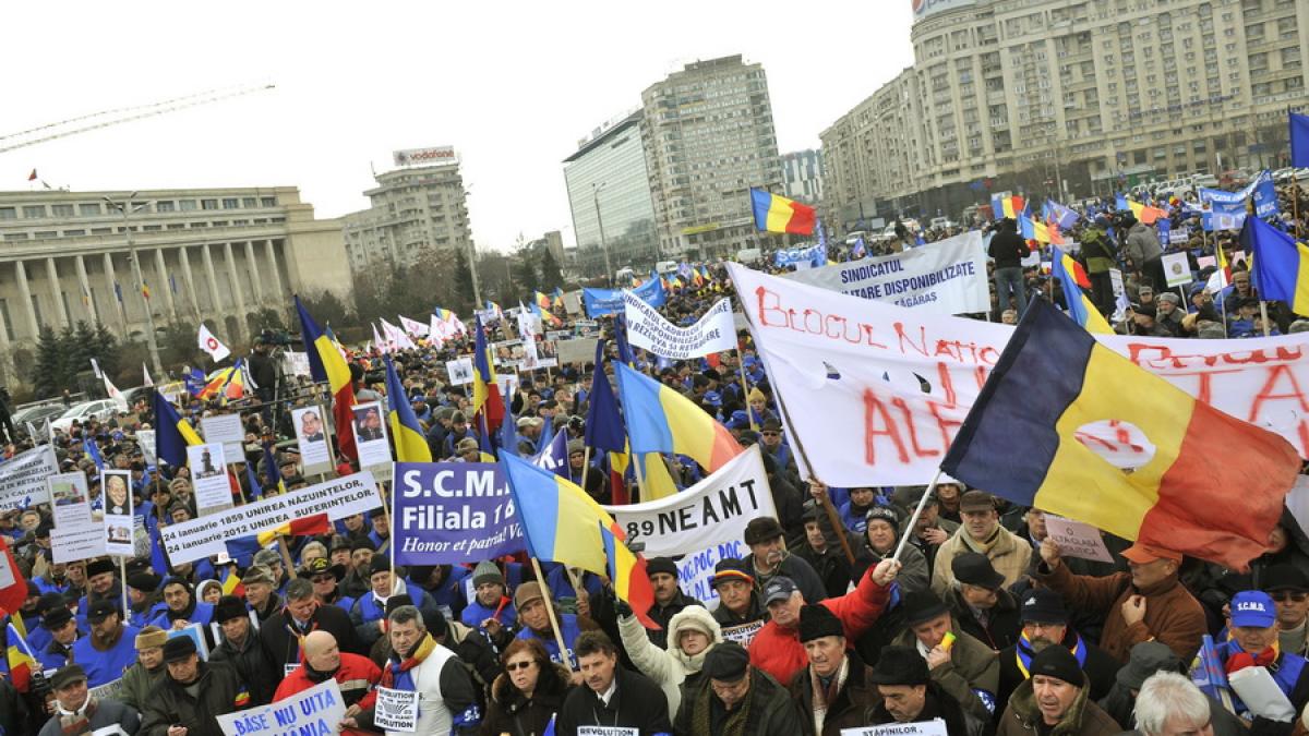 Circulaţie închisă duminică în zona Piaţa Victoriei, din cauza mitingului Sindicatului Cadrelor Militare Disponibilizate