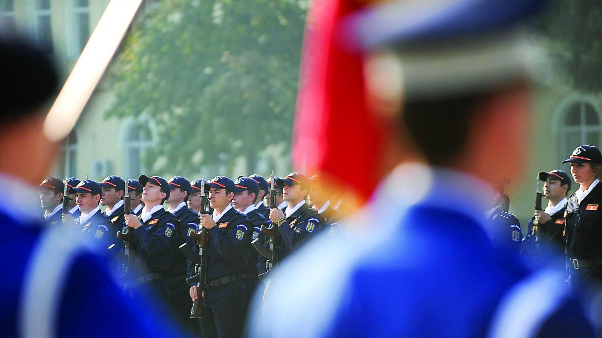 Comedia „Academia de Poliție”, reală în România