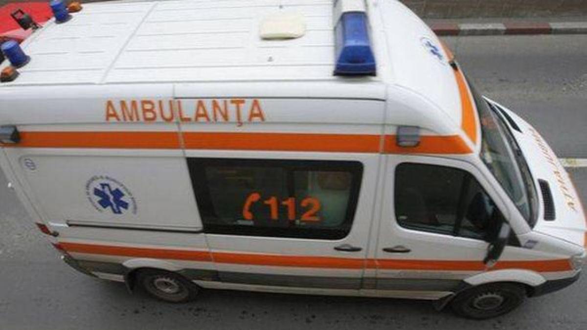 Accident rutier în zona Rahova; implicată o ambulanță