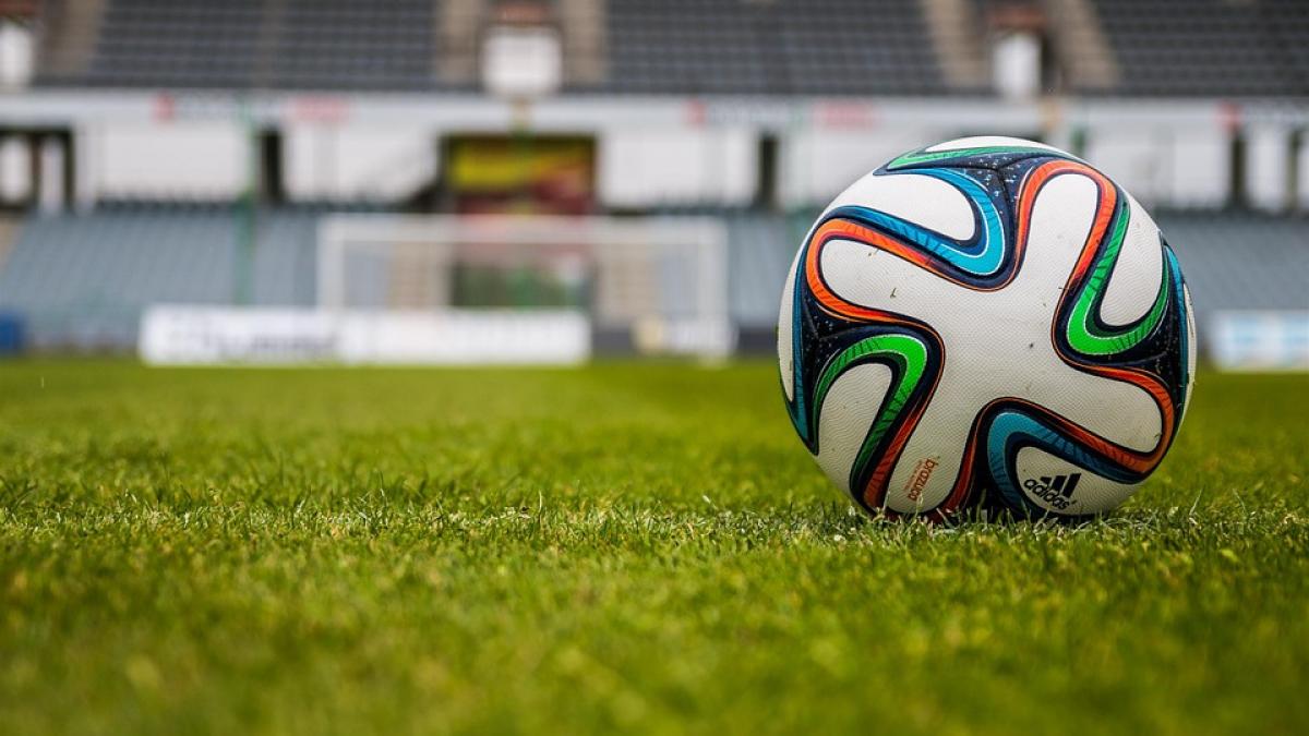 Cărţile vor fi "moneda" cu care fanii vor obţine vineri accesul la meciul de handbal CSM Bucureşti – CSM Craiova