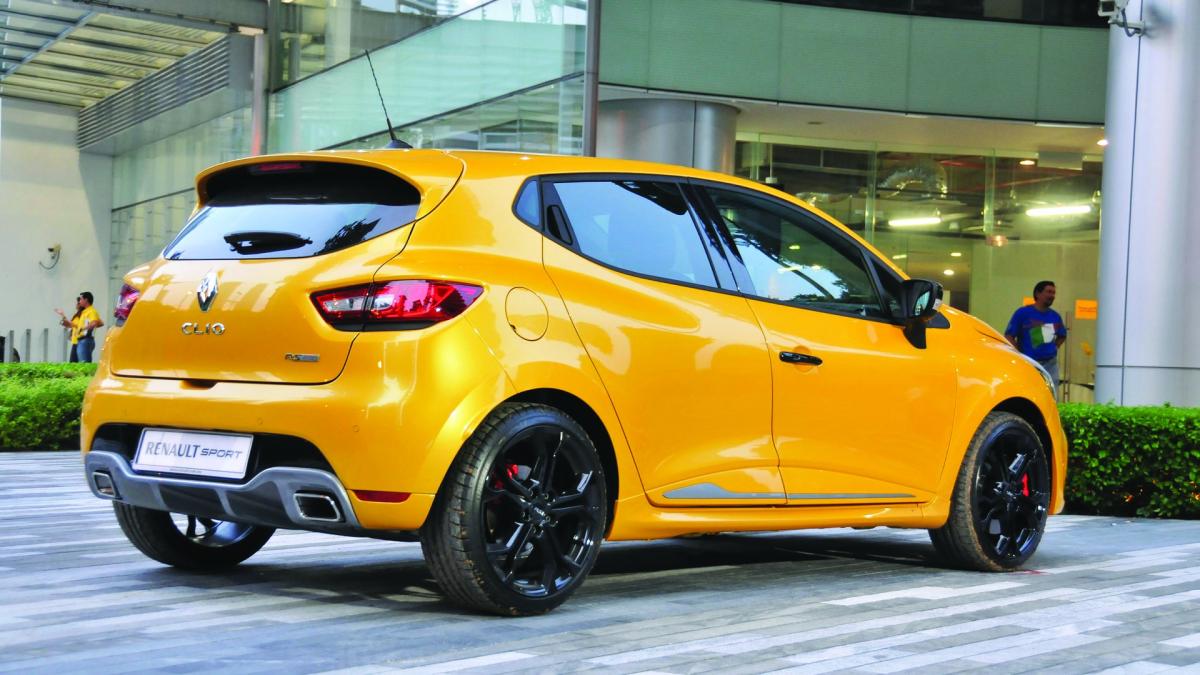 Rechemări la Renault