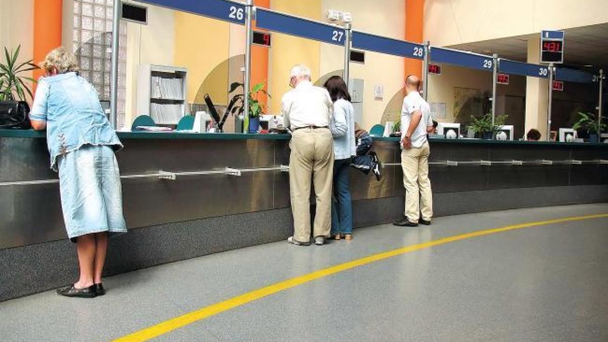 Funcționarii publici ameninţă cu boicotarea alegerilor locale 
