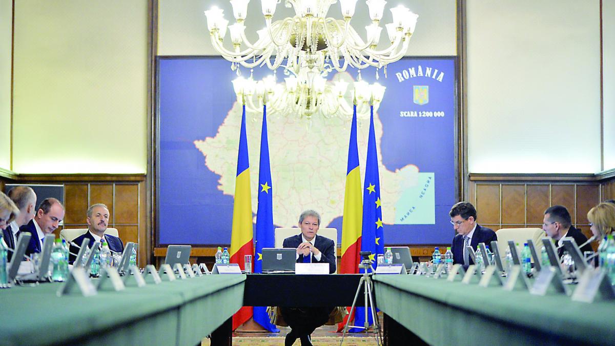 Guvernul pregăteşte legile cerute de SRI