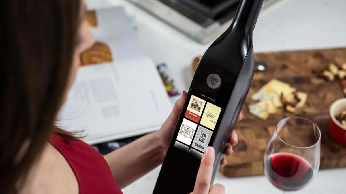 A fost inventată sticla inteligentă de vin