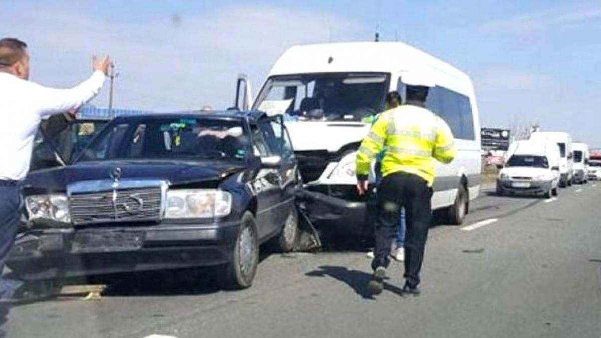 ACCIDENT pe DN65, pe raza localității Albota cu 4 autovehicule implicate 
