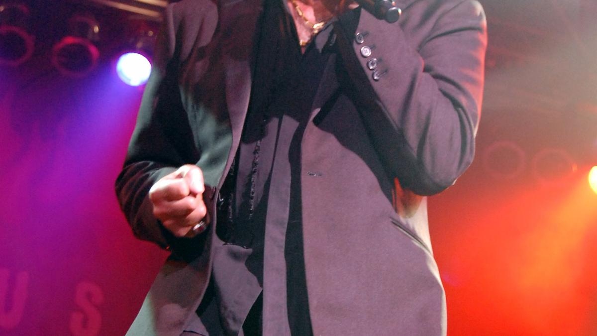 Drama pentru Tom Jones. A murit rapusa de CANCER