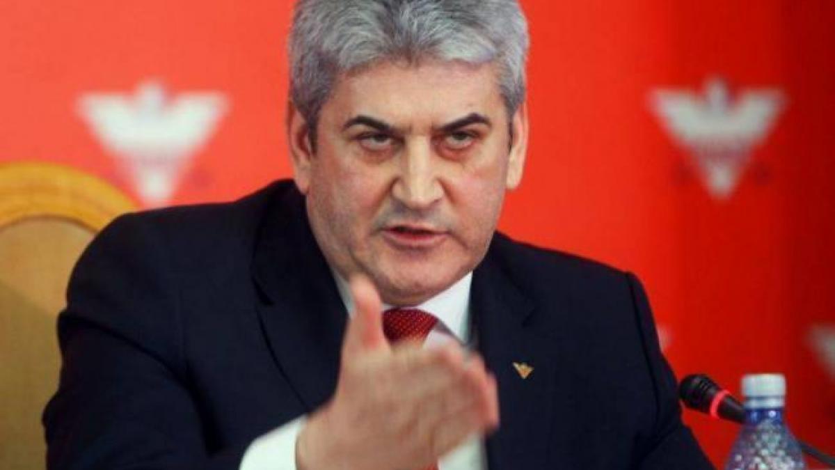 Gabriel Oprea a invocat &quot;dreptul la tăcere&quot;, în faţa procurorilor DNA