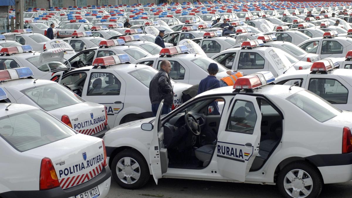 Distribuitorii Loganurilor de 70.000 de euro pentru Poliţie au dotat şi Guvernul cu aparatură de birou