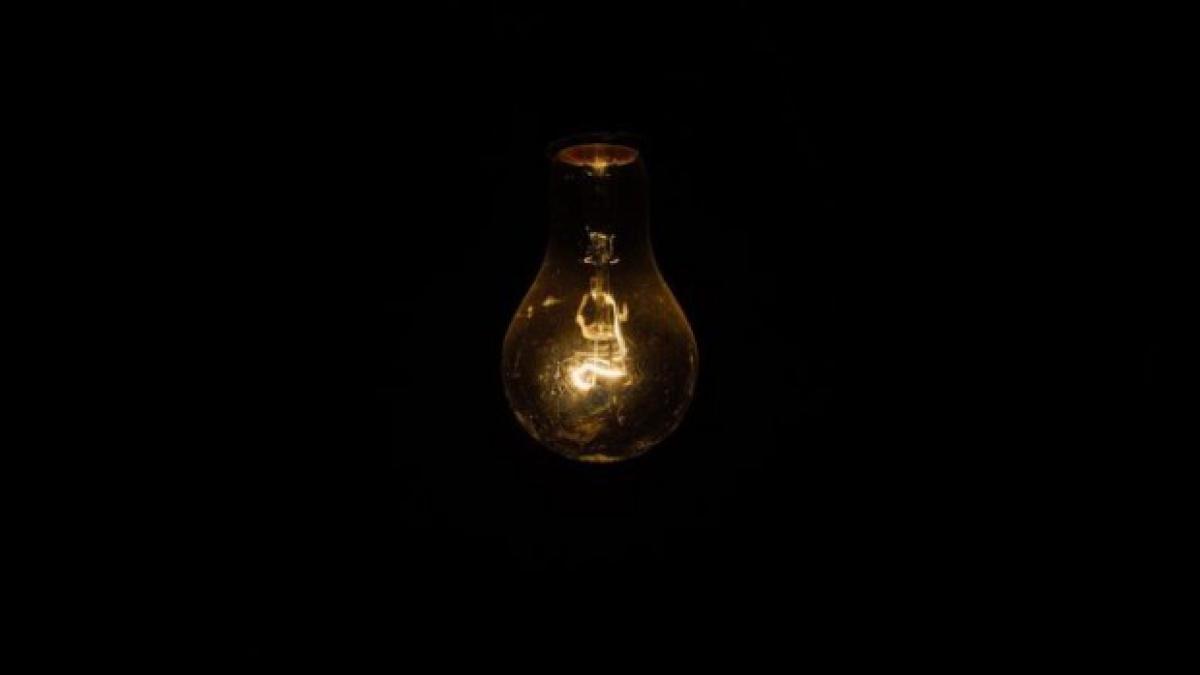 Mai multe zone din Capitală rămân, duminică, fără curent electric 