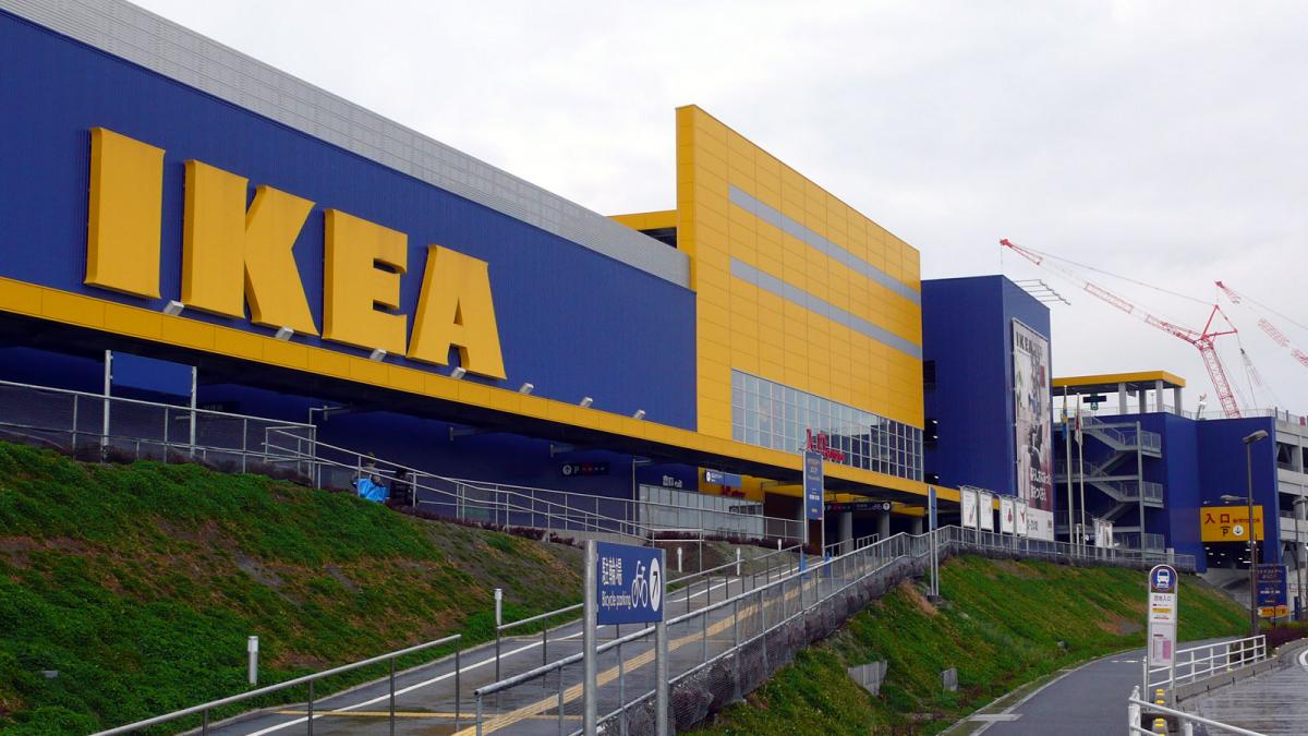 Ikea își vinde mai multe magazine din Europa