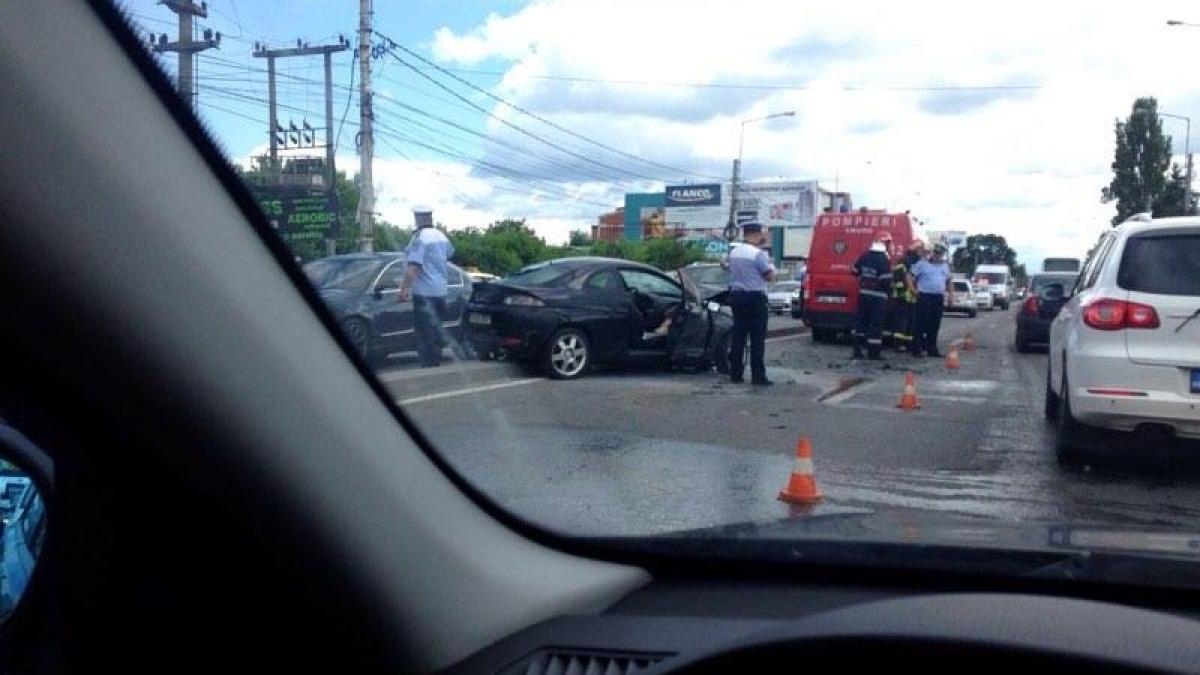 Accident rutier pe DN1, soldat cu 6 persoane rănite! VEZI IMAGINI LIVE din Otopeni