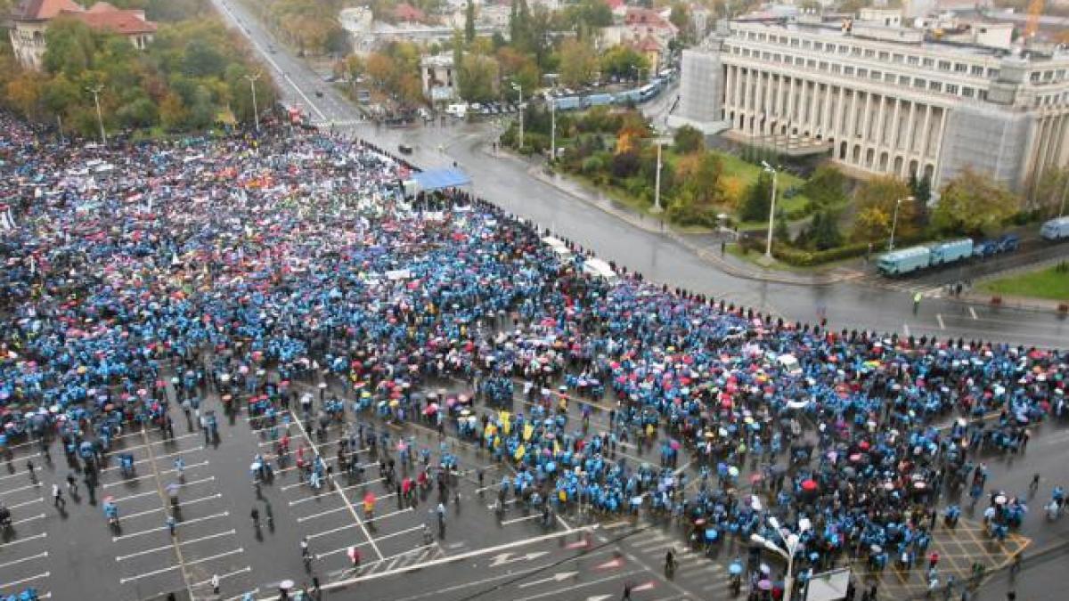 Protestul celor 15000 de sindicalişti din Educaţie s-a încheiat; Profesorii, nemulţumiţi de grilele de salarizare