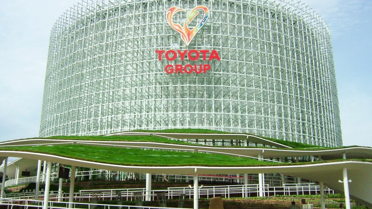 Toyota pregăteşte un plan pentru ca 25.000 dintre angajaţii săi să lucreze de acasă 