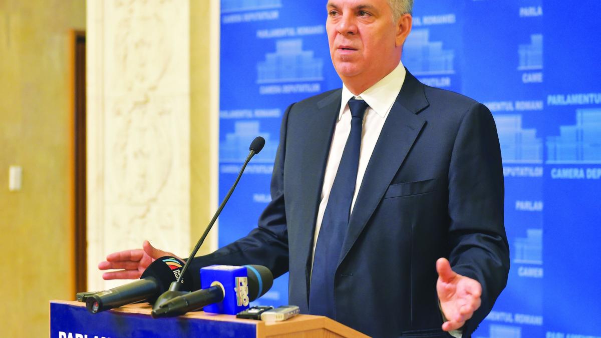 Ultimele zile în funcție pentru Zorro. Circ penibil în Camera Deputaţilor