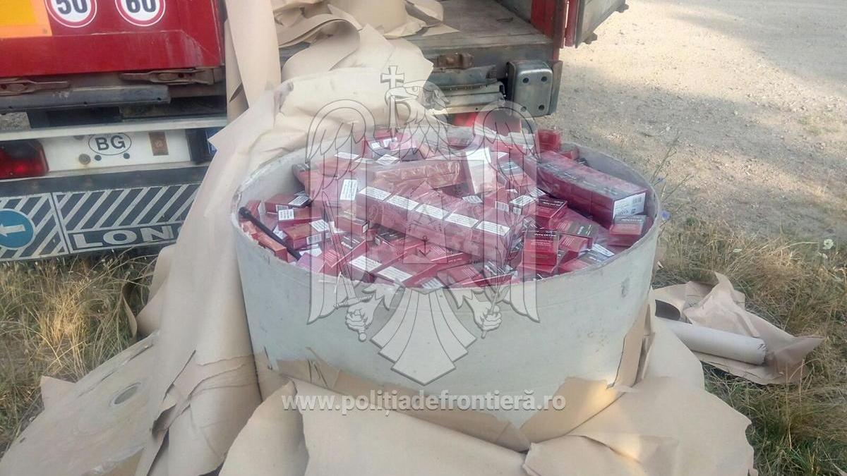 Constanţa: Peste 200.000 de pachete cu ţigarete de contrabandă confiscate de Garda de Coastă 