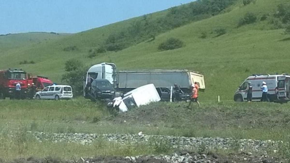 accident grav in cluj un mort si cinci raniti