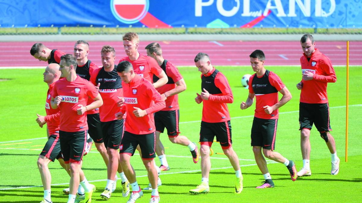 Toţi ochii pe Polonia. Greu de bătut, greu să câştige