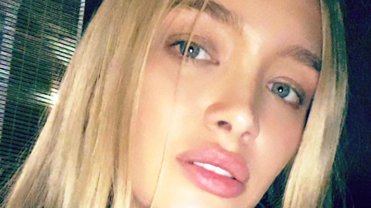 DiCaprio, tot mai implicat în relaţia cu modelul Roxy Horner 