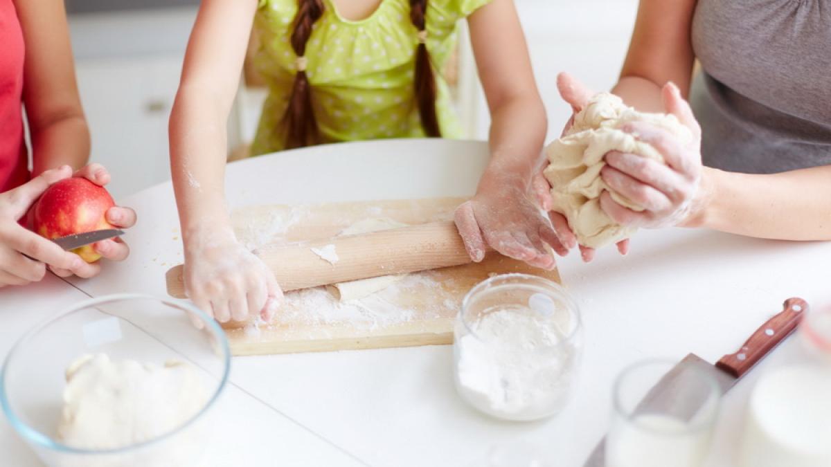 „Terapie prin gătit”, pentru copiii abuzați fizic și psihic