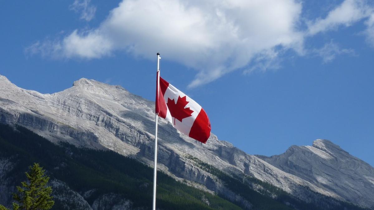 Canada se pregăteşte să renunţe la vizele pentru români