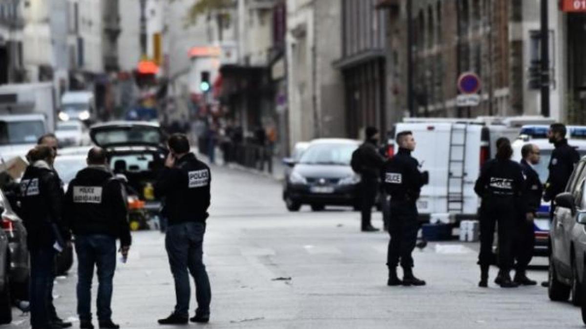 Bruxelles. Poliţia urmăreşte un individ suspectat că ar avea explozibili asupra sa 