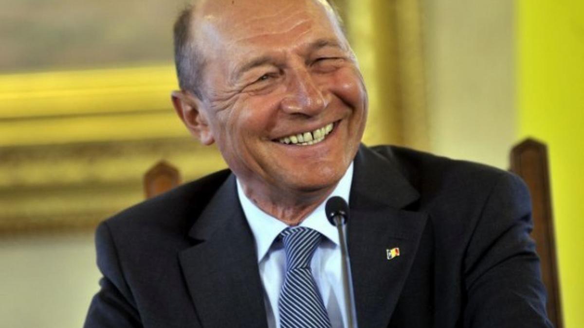 Traian Băsescu, prezent la aniversarea a 40 de ani de la absolvirea Institutului de Marină Mircea cel Bătrân 