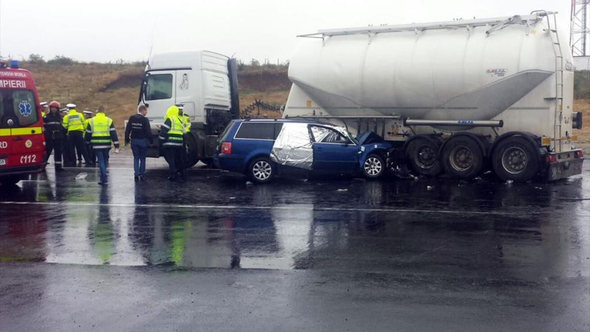 Prahova - Accident soldat cu moartea unei persoane și rănirea altor 3 din care una deosebit de grav