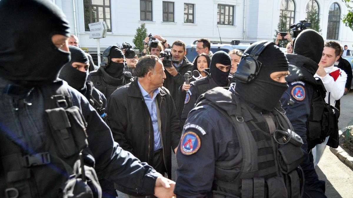 Scandalos: cum se trage apa după o anchetă a DNA