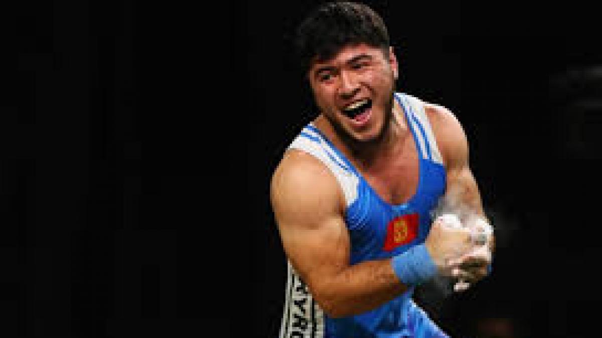 RIO 2016: Acuzații în premieră ale halterofilului Izzat Artikov