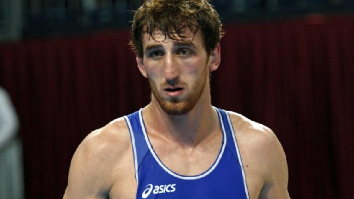 OLIMPIADA - Lupte libere: Românul Albert Saritov de origine rusă, calificat în sferturile categoriei 97 kg 