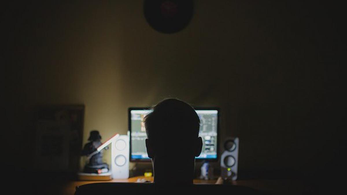 Hackerii ''cu pălărie albă'' vânează recompense atacând legal Pentagonul sau Google 