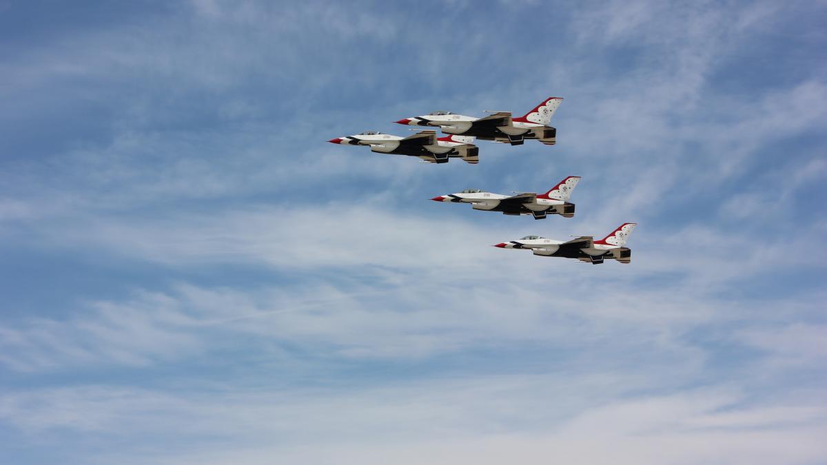 Show aeronautic, sâmbătă, pe Lacul Morii